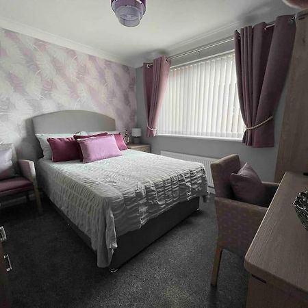 Lodge In The Heart Of Bourne Thurlby Bagian luar foto