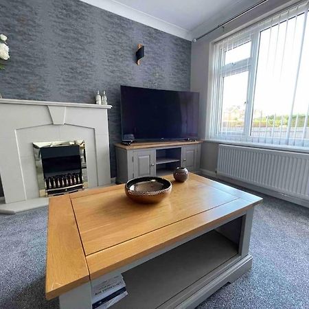 Lodge In The Heart Of Bourne Thurlby Bagian luar foto