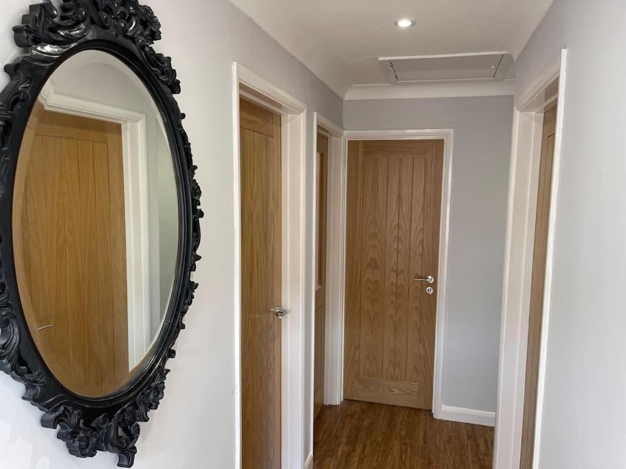 Lodge In The Heart Of Bourne Thurlby Bagian luar foto