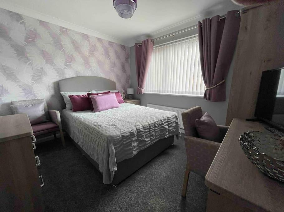 Lodge In The Heart Of Bourne Thurlby Bagian luar foto